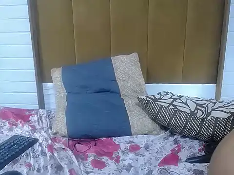 Snapshot of ChubbyMigetxx chatting on October 13, 2025, 7:54 am ChubbyMigetxx online show from October 13, 2025, 7:54 am