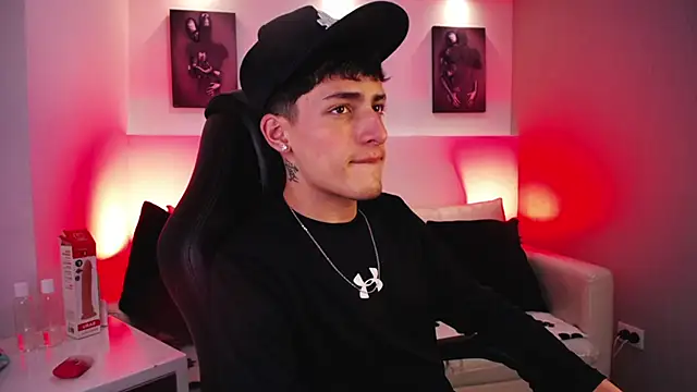 MateoMitchell online show from January 16, 2026, 4:38 am