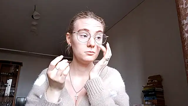  SwimmyGrl  online show from October 12, 2025, 6:04 am