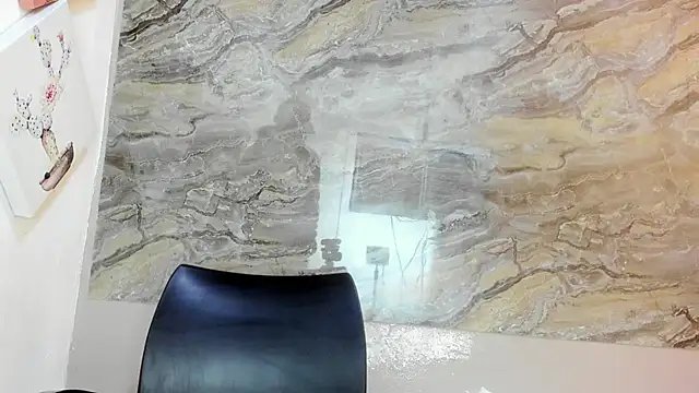 COMPTON 01 online show from November 5, 2025, 3:42 am