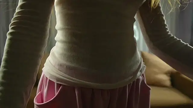 MarindaRuud online show from November 9, 2025, 12:31 pm