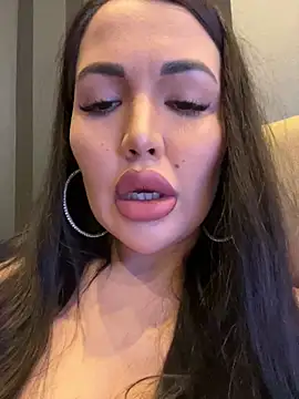 ANGELIKA7741 online show from February 2, 2026, 9:19 am