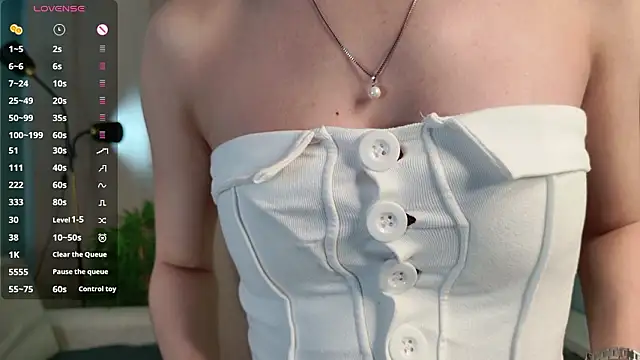 Playful Lia online show from February 15, 2026, 2:27 pm