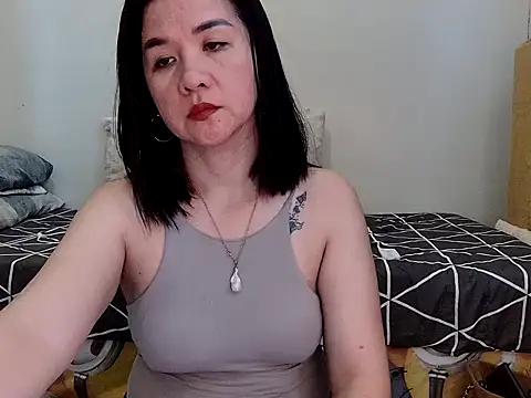 Snapshot of KissHott chatting on April 26, 2026, 5:05 am KissHott online show from April 26, 2026, 5:05 am