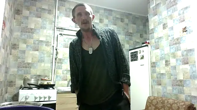 Snapshot of Twolatte1520 chatting on March 10, 2026, 6:12 pm Twolatte1520 online show from March 10, 2026, 6:12 pm