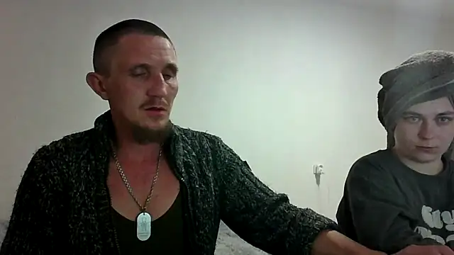 Snapshot of Twolatte1520 chatting on April 14, 2026, 7:19 pm Twolatte1520 online show from April 14, 2026, 7:19 pm