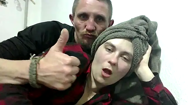 Snapshot of Twolatte1520 chatting on March 1, 2026, 9:15 pm Twolatte1520 online show from March 1, 2026, 9:15 pm