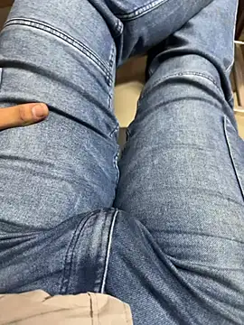 kartik 12098 online show from October 13, 2025, 8:38 am