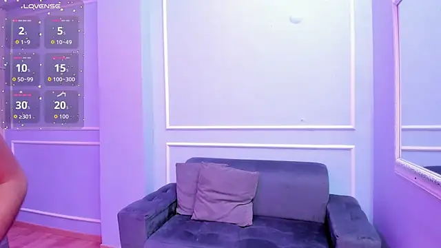 AliceJackkson online show from November 28, 2025, 12:05 pm