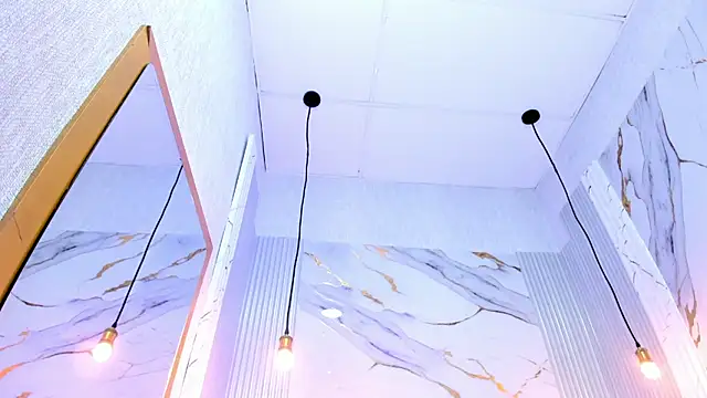 KiraRuby online show from October 16, 2025, 2:42 am