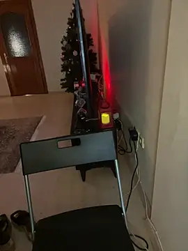 Snapshot of LyraEva chatting on February 18, 2026, 11:45 pm LyraEva online show from February 18, 2026, 11:45 pm