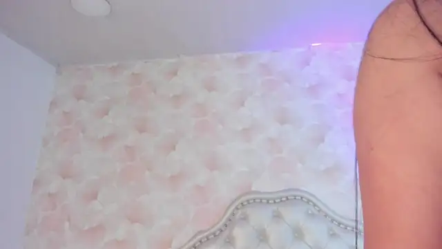 Sophia Valkova online show from November 22, 2025, 3:38 am