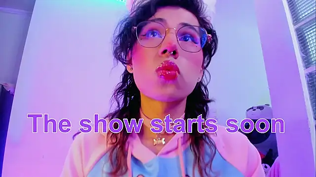 Sweet-SharoKitty online show from November 12, 2025, 6:45 pm