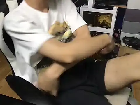 Snapshot of Wuza-H chatting on December 1, 2025, 4:57 am Wuza-H online show from December 1, 2025, 4:57 am