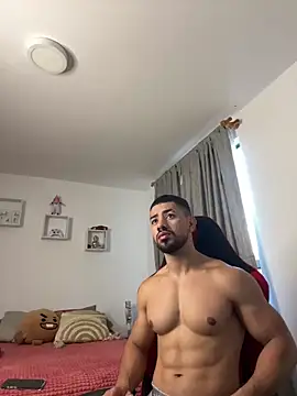 Ezzio Scolaro online show from November 7, 2025, 11:26 am