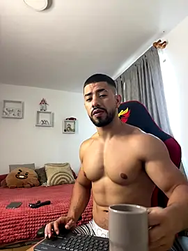 Ezzio Scolaro online show from November 10, 2025, 12:10 pm