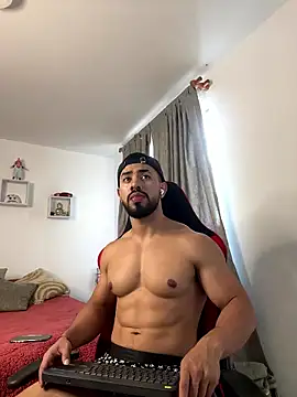 Ezzio Scolaro online show from January 14, 2026, 9:18 pm