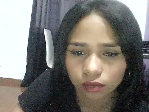 Snapshot of Valentinahot_55 chatting on October 21, 2025, 2:33 am Valentinahot 55 online show from October 21, 2025, 2:33 am