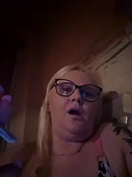 Snapshot of NieMaJazdyBezGwiazdy7883 chatting on October 29, 2025, 6:40 pm NieMaJazdyBezGwiazdy7883 online show from October 29, 2025, 6:40 pm