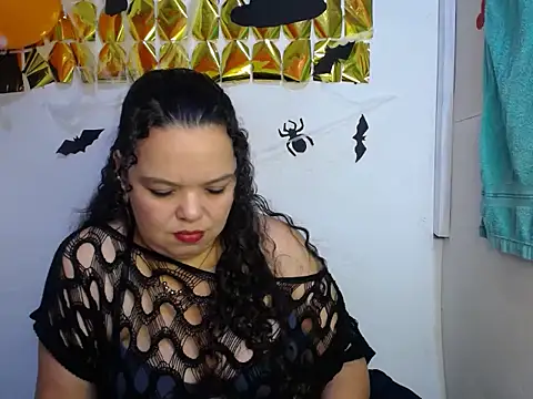 Snapshot of cherry_blond chatting on October 4, 2025, 4:41 pm cherry blond online show from October 4, 2025, 4:41 pm