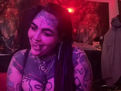 nyxvelon online show from April 6, 2026, 7:48 pm