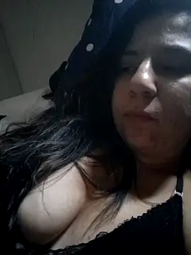 thaynnaxxx online show from November 26, 2025, 8:47 am