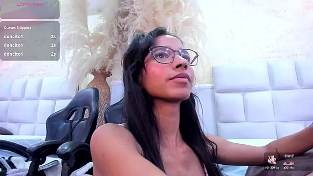 Snapshot of ScarletEvanss_ chatting on May 2, 2026, 11:15 am ScarletEvanss online show from May 2, 2026, 11:15 am
