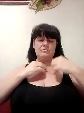 Sonya440111 online show from October 13, 2025, 6:09 pm