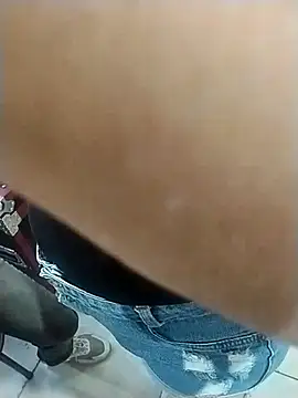 Barbaruivasc1 online show from November 11, 2025, 6:14 pm