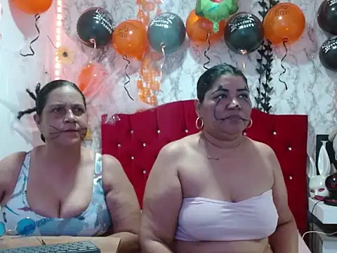 Snapshot of DannaLanegra2 chatting on October 23, 2025, 4:27 pm DannaLanegra2 online show from October 23, 2025, 4:27 pm