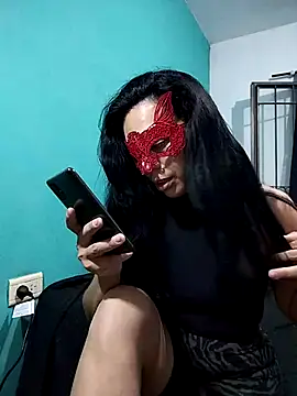 Snapshot of NAOMI195 chatting on October 25, 2025, 4:44 am NAOMI195 online show from October 25, 2025, 4:44 am