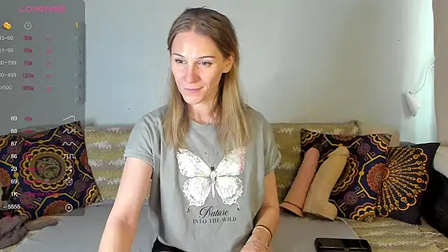 Amalia Mio online show from October 29, 2025, 8:02 am