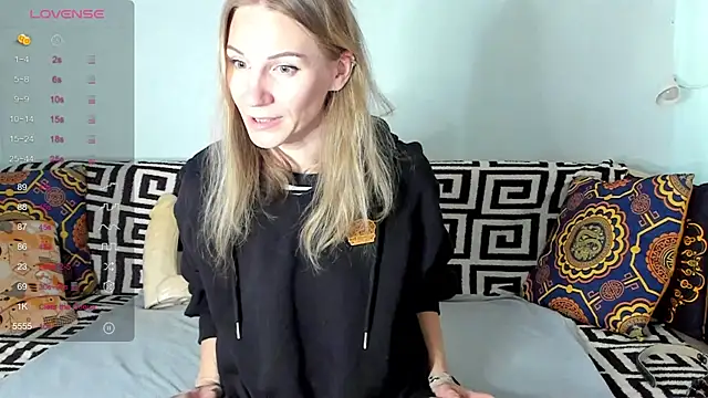 Amalia Mio online show from October 12, 2025, 8:05 am