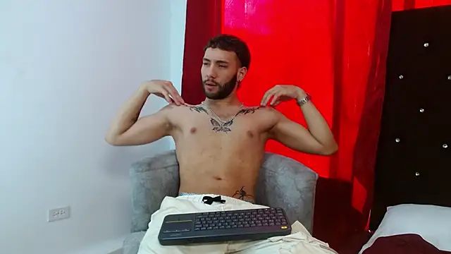 angel kyrozz online show from October 17, 2025, 7:26 pm