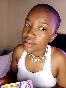 FreakieKay online show from October 8, 2025, 6:59 am