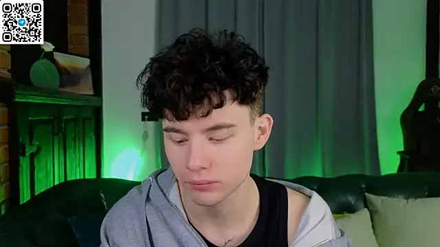 Cute Mike online show from February 28, 2026, 12:27 pm