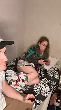 Snapshot of amandatheblondewife chatting on April 27, 2026, 8:29 pm amandatheblondewife online show from April 27, 2026, 8:29 pm