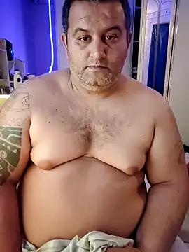 Zsoltzsolti23 online show from November 29, 2025, 3:23 pm