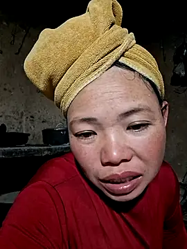 miomio-12 online show from December 1, 2025, 12:06 pm