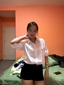 Snapshot of qingzi1218 chatting on October 12, 2025, 9:43 am qingzi1218 online show from October 12, 2025, 9:43 am