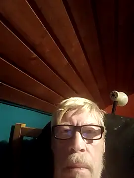 Snapshot of ImperlPerverso59 chatting on November 4, 2025, 8:12 pm ImperlPerverso59 online show from November 4, 2025, 8:12 pm