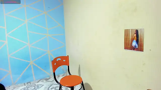 Snapshot of Paulina_new chatting on October 29, 2025, 3:16 am Paulina new online show from October 29, 2025, 3:16 am