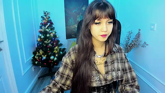 TiffanyYounge online show from December 5, 2025, 12:26 pm