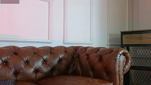 Snapshot of DereckWolf_ chatting on October 15, 2025, 11:51 am DereckWolf online show from October 15, 2025, 11:51 am