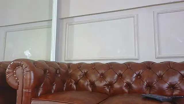 Snapshot of DereckWolf_ chatting on October 21, 2025, 1:21 pm DereckWolf online show from October 21, 2025, 1:21 pm