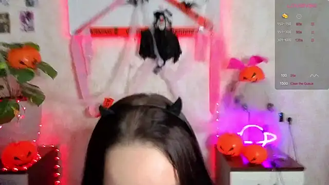 JeeringTickler online show from October 31, 2025, 6:04 pm