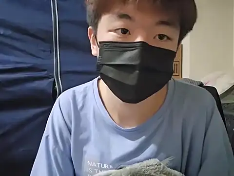 Snapshot of fox165 chatting on December 22, 2025, 3:34 pm fox165 online show from December 22, 2025, 3:34 pm