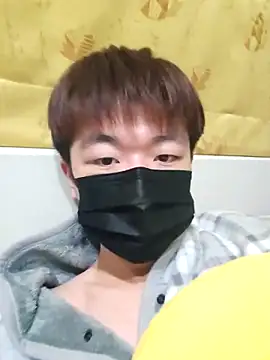 Snapshot of fox165 chatting on December 14, 2025, 3:50 pm fox165 online show from December 14, 2025, 3:50 pm