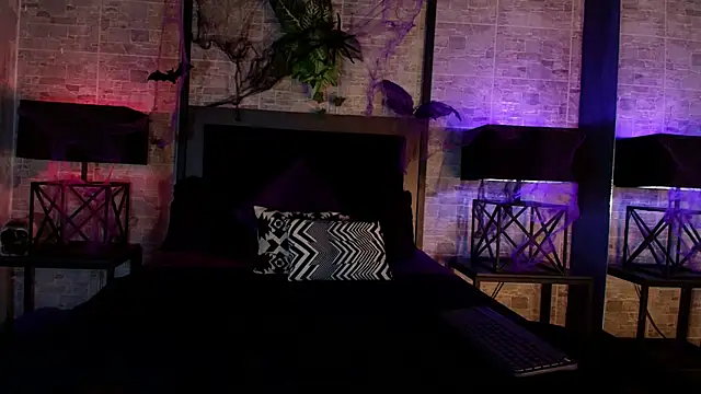 Snapshot of Kylie_Foxx chatting on October 25, 2025, 6:52 pm Kylie Foxx online show from October 25, 2025, 6:52 pm