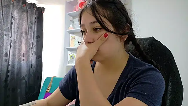 Snapshot of KOREN_JALAA chatting on April 12, 2026, 4:43 pm KOREN JALAA online show from April 12, 2026, 4:43 pm